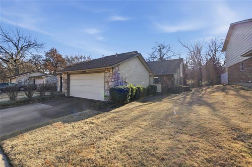 1530 Fall Creek Dr, Edmond, OK, 73013-6874 | Card Image