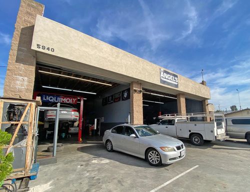 5940 Matthews St, Goleta, CA, 93117-3906 | Card Image