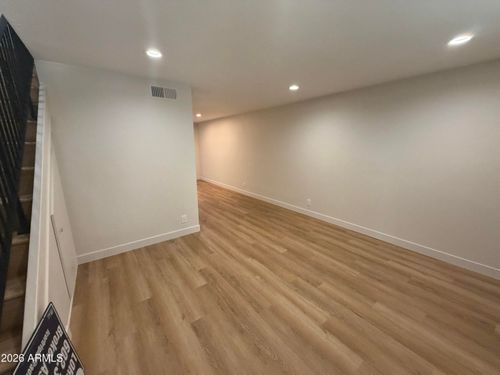 27-601 E Palo Verde Dr, Phoenix, AZ, 85012-1350 | Card Image