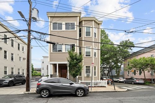 3-464 Windsor St, Cambridge, MA, 02141-1344 | Card Image