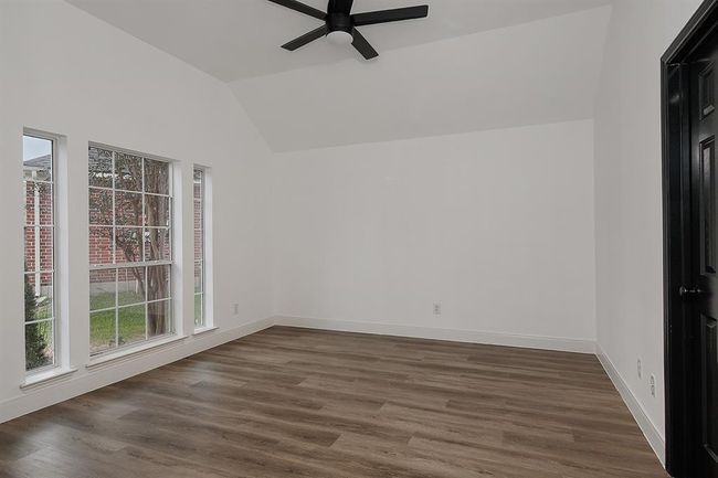 28511 Kevington Ct, House other with 4 bedrooms, 2 bathrooms and 2 parking in Spring TX | Image 4
