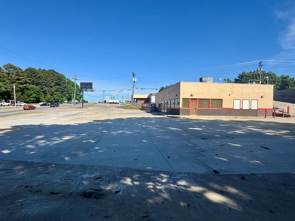 1264 S Boston Rd, Danville, VA 24540