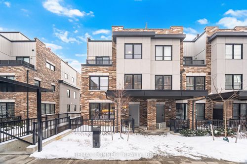 8-60 Baynes Way, Bradford, ON, L3Z4M3 | Card Image