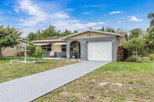 4871 Nw 13th Ave, Deerfield Beach, FL, 33064-1164 | Card Image