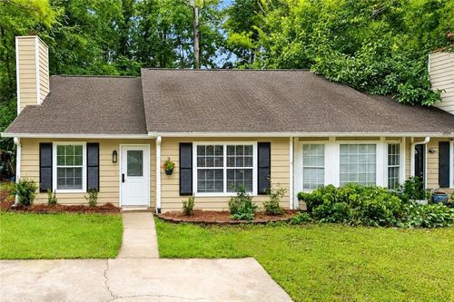 333 Farm Place Ct Ne, Woodstock, GA, 30188-4073 | Card Image