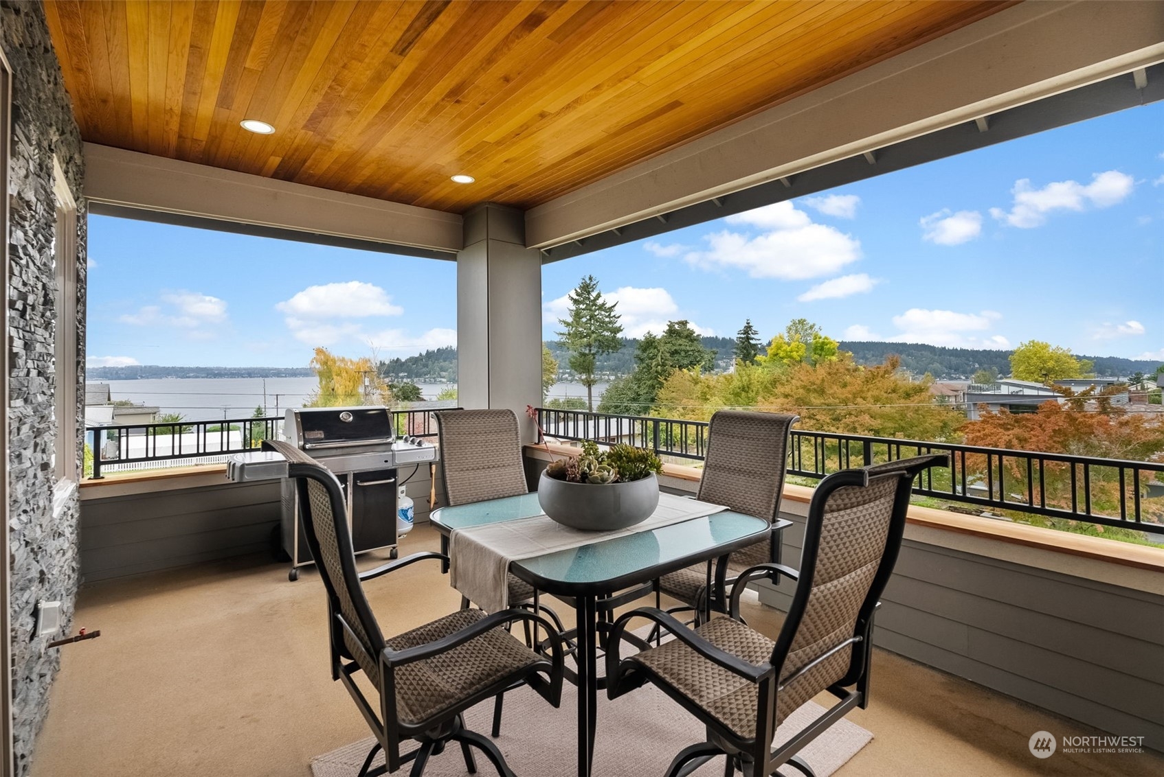 33rd St, Renton, WA 98056