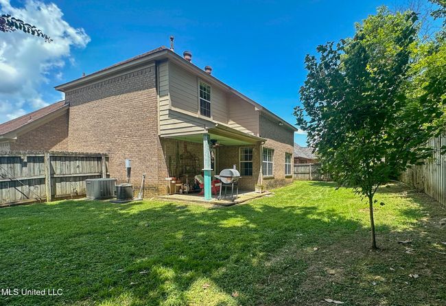 Private Backyard | Image 26