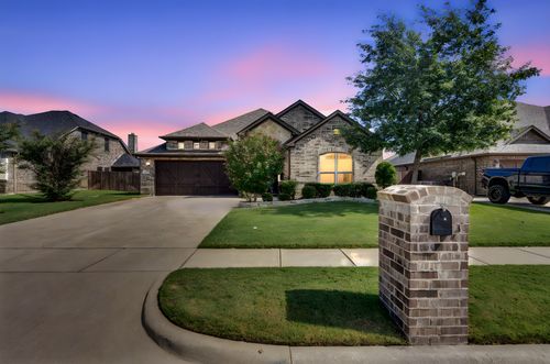 525 Sagebrush Ln, Waxahachie, TX, 75165-1553 | Card Image