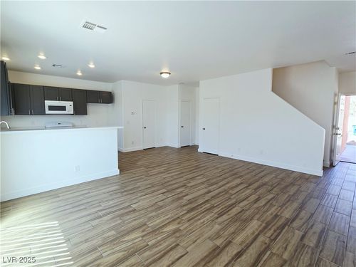 1928 Salvation St, Las Vegas, NV, 89115-7379 | Card Image