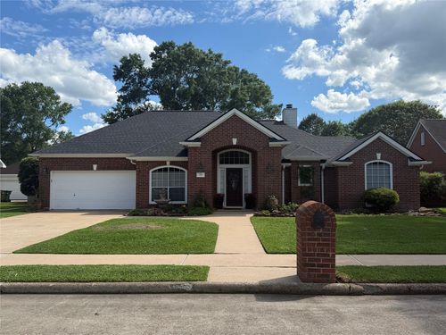 213 Regal Ln, Liberty, TX, 77575-3176 | Card Image