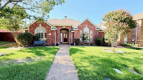 9312 Vista Cir, Irving, TX, 75063-5060 | Card Image