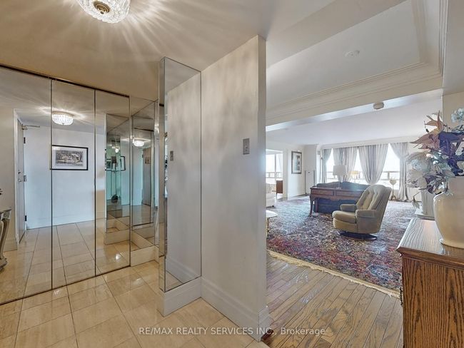 902 - 330 Mill St S, Condo with 3 bedrooms, 2 bathrooms and null parking in Brampton ON | Image 43