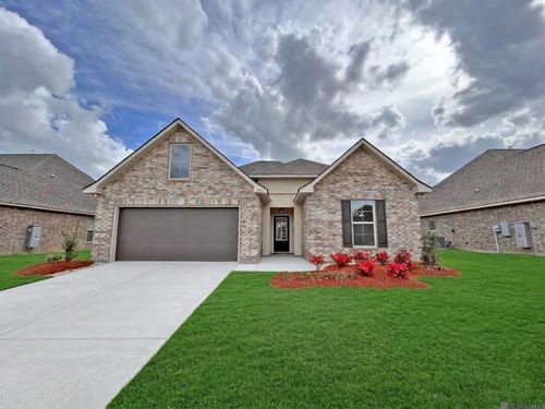 1540 Cavalry Ave, Zachary, LA, 70791-4651 | Card Image