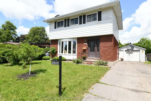 2117 Valley Dr, Ottawa, ON, K1G2P6 | Card Image