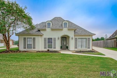 10351 Crooked Creek Ln, House other with 4 bedrooms, 3 bathrooms and null parking in Denham Springs LA | Image 1