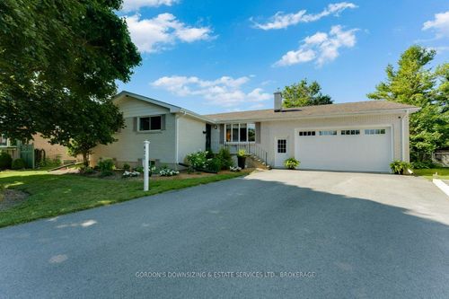 821 Haverhill Dr, Kingston, ON, K7M4V1 | Card Image