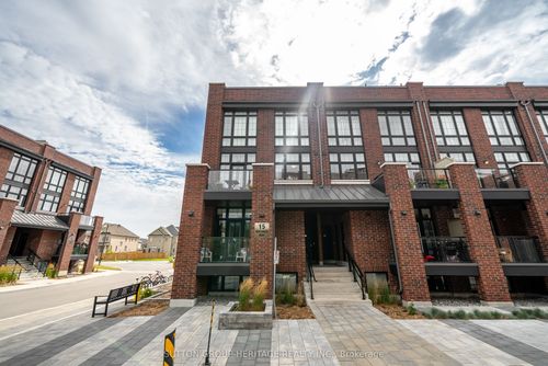 427-15 Whitaker Way, Stouffville, ON, L4A4T4 | Card Image
