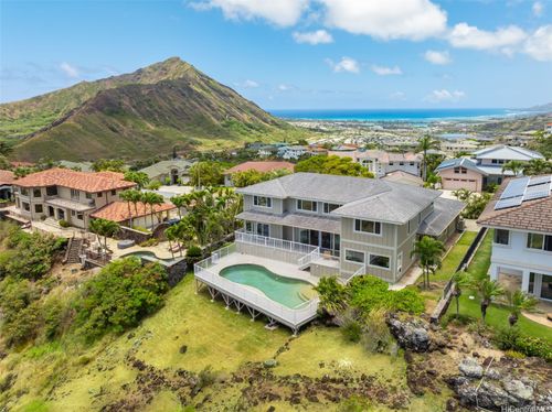 134 Hoahana Pl, Honolulu, HI, 96825-3520 | Card Image