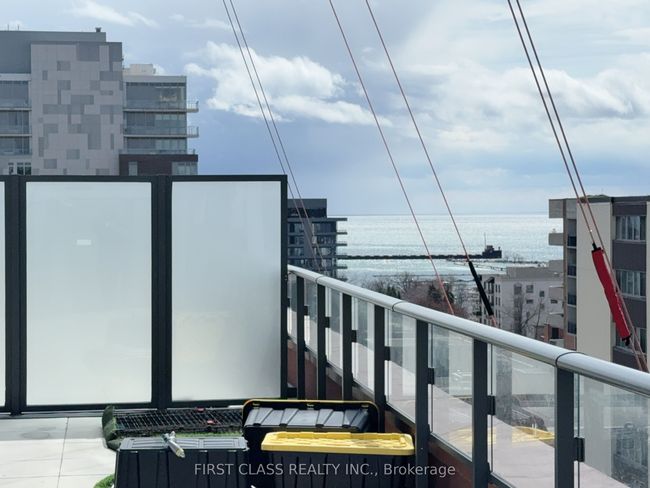 909 - 28 Ann St, Condo with 1 bedrooms, 1 bathrooms and 1 parking in Mississauga ON | Image 4