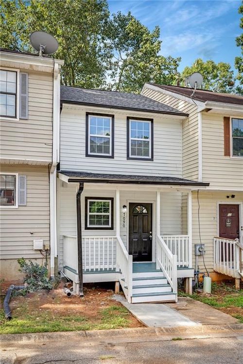 7090 Oakhill Cir, Austell, GA, 30168-6857 | Card Image