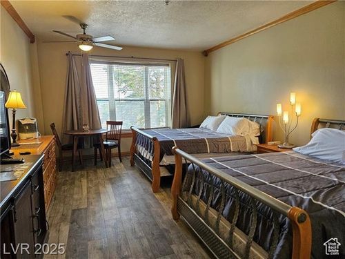 e121-223 Hunter Ridge Dr, Brian Head, UT, 84719-7706 | Card Image