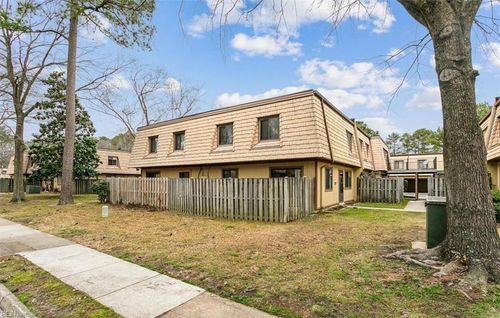 1482 Ventura Way, Newport News, VA, 23608-4509 | Card Image