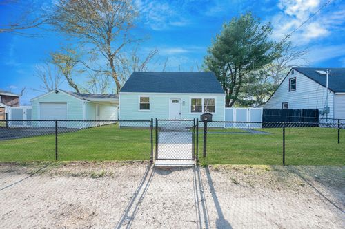 30 Winter Ave, Wyandanch, NY, 11798-2420 | Card Image