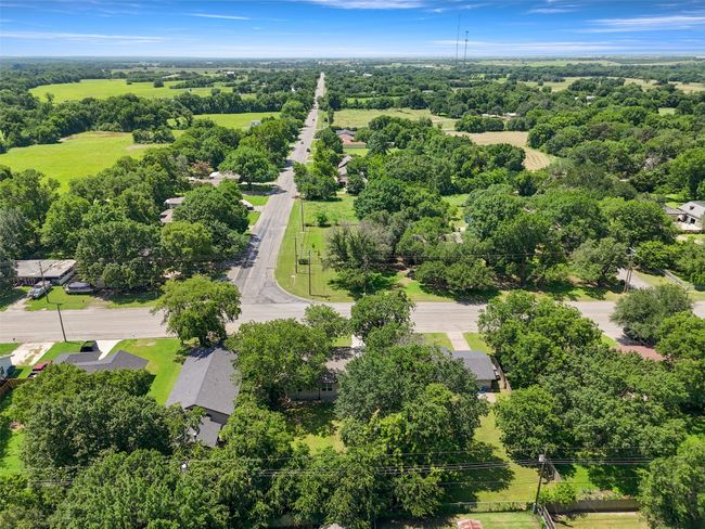 1305 Anthony St, House other with 3 bedrooms, 2 bathrooms and null parking in Gainesville TX | Image 26