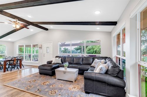 671 Lakeview Hbr, Onalaska, TX, 77360-7437 | Card Image