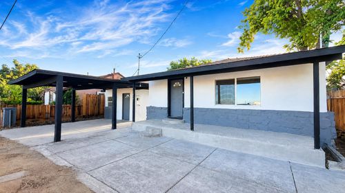 412 S Conejo Ave, Modesto, CA, 95354-3882 | Card Image