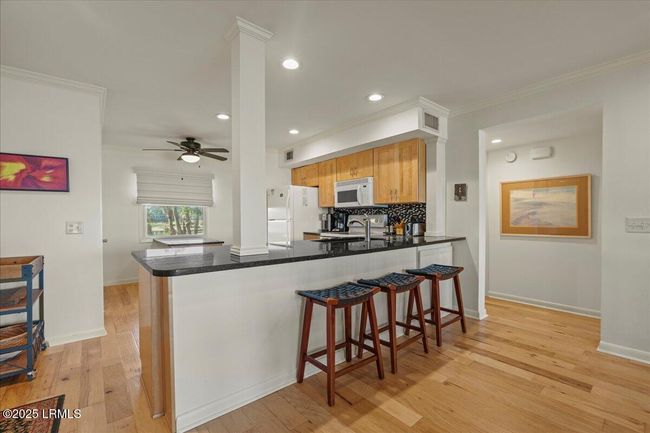 724 N Hampton Ct, Condo with 3 bedrooms, 3 bathrooms and null parking in Fripp Island SC | Image 4