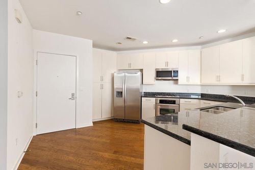 404-3650 5th Ave, San Diego, CA, 92103-4245 | Card Image