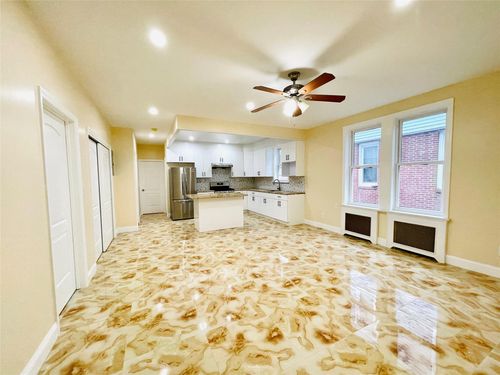 1-78 75th St, Glendale, NY, 11385-7429 | Card Image