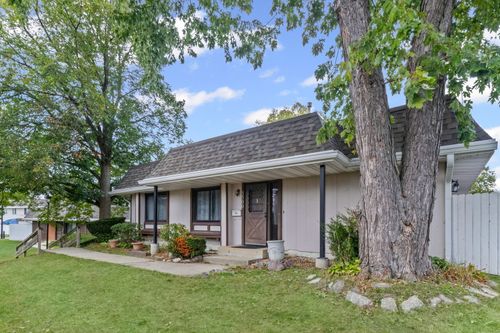 5500 Court P, Hanover Park, IL, 60133-5441 | Card Image