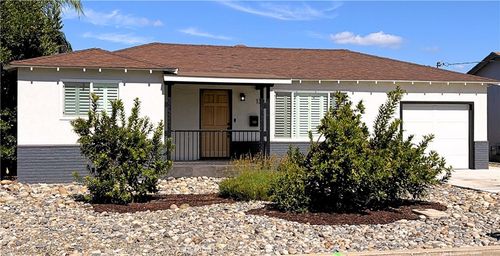 133 E Syracuse Ave, Turlock, CA, 95380-3377 | Card Image