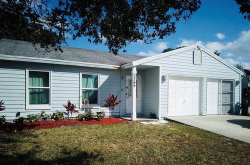 5266 Harwood Ln, Lake Worth, FL, 33467-1830 | Card Image