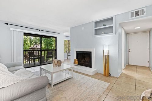 324-2157 Arnold Way, Alpine, CA, 91901-2005 | Card Image