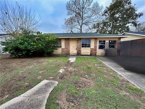 6125 Victorian Dr, Marrero, LA, 70072-3521 | Card Image