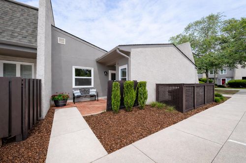 306 Ventura Place, Mount Pleasant, SC, 29464 | Card Image