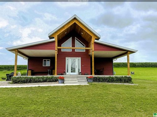 1402 Main St, Wakefield, NE, 68784-6048 | Card Image
