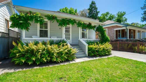 27 Latham St, San Rafael, CA, 94901-2742 | Card Image