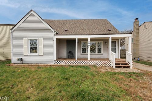 8065 Ogden Dr, Sterling Heights, MI, 48314-3309 | Card Image