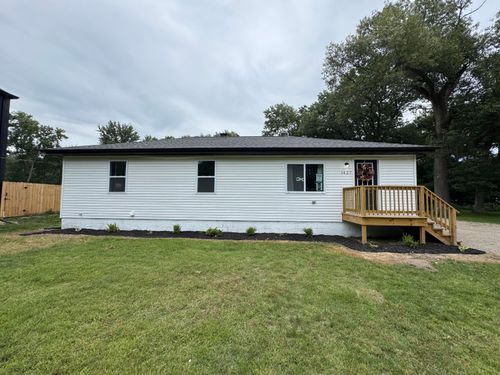 1427 Austin Ave, Schererville, IN, 46375 | Card Image