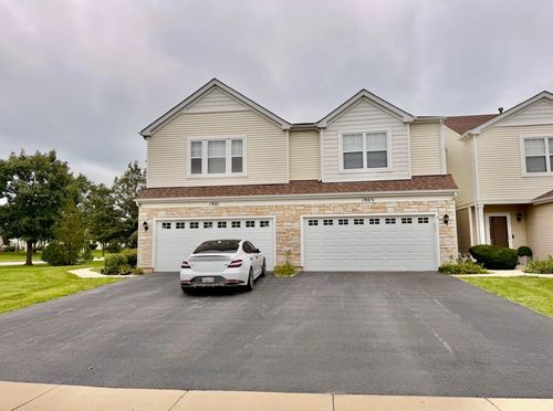 1903 Cobblestone Dr, Carpentersville, IL, 60110-1209 | Card Image