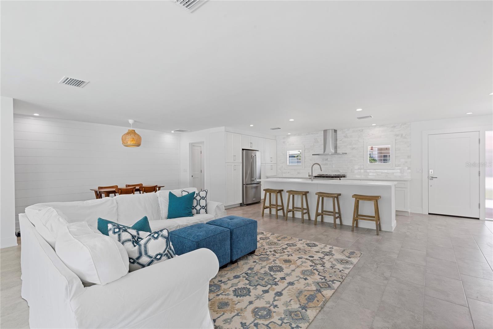 Residential Lease in BELLEAIR BEACH 5