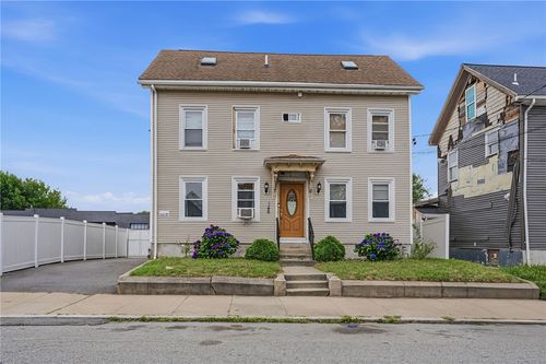 146 Sterry St, Pawtucket, RI, 02860-4942 | Card Image