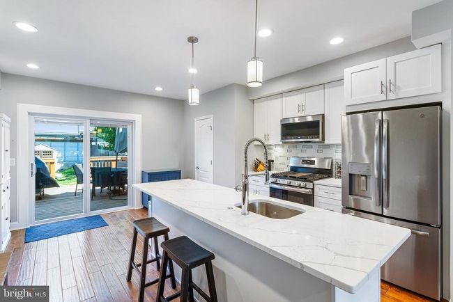 315 Upshur St Nw, Townhouse with 5 bedrooms, 4 bathrooms and null parking in WASHINGTON DC | Image 15