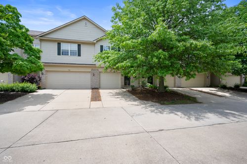 7042 Tyler Ln, Indianapolis, IN, 46217-8786 | Card Image