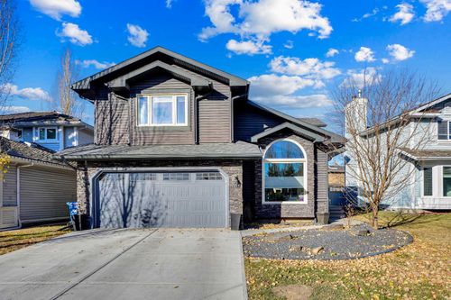 33 Douglasbank Rise Se, Calgary, AB, T2Z2C5 | Card Image