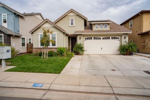 2208 Snowy Egret Street, Modesto, CA, 95355 | Card Image